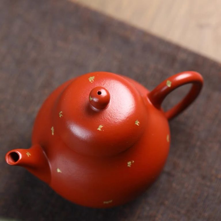 Gold-Flecked Qiushui Yixing Teapot 1