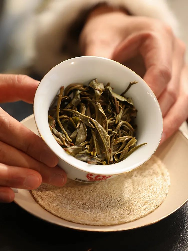 Tea Blending: Not Just a Patchwork of Leaves