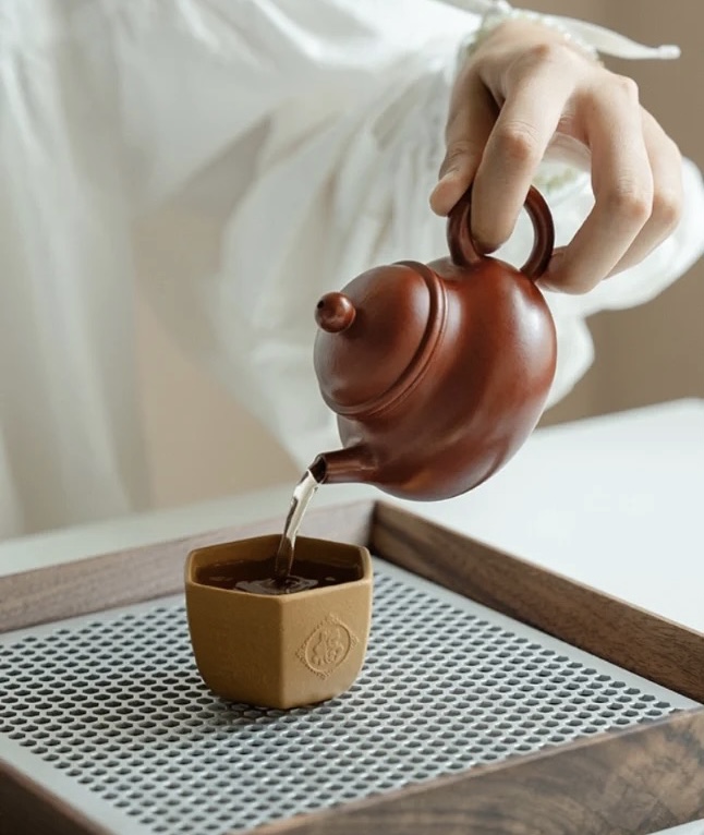 Rong Tian Yixing Zisha Teapot 4