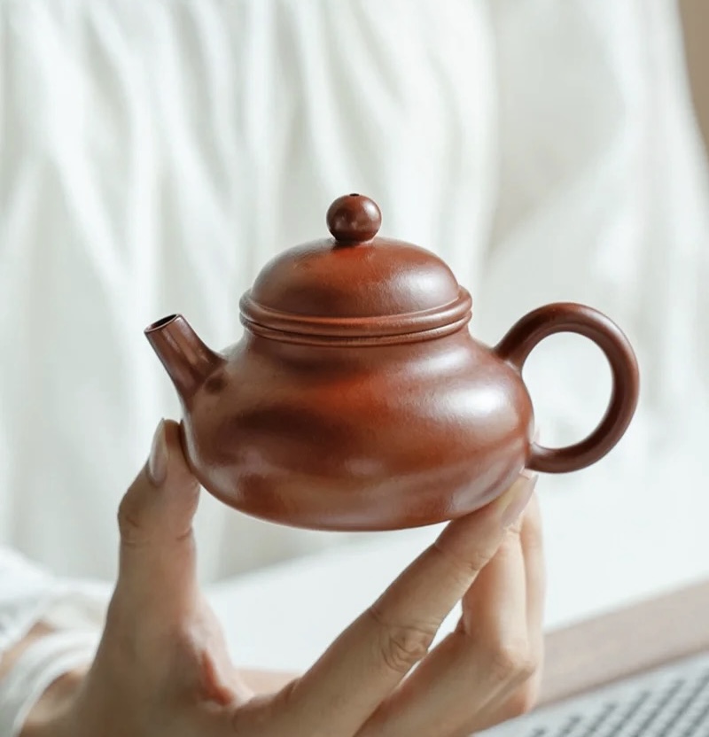 Rong Tian Yixing Zisha Teapot 3