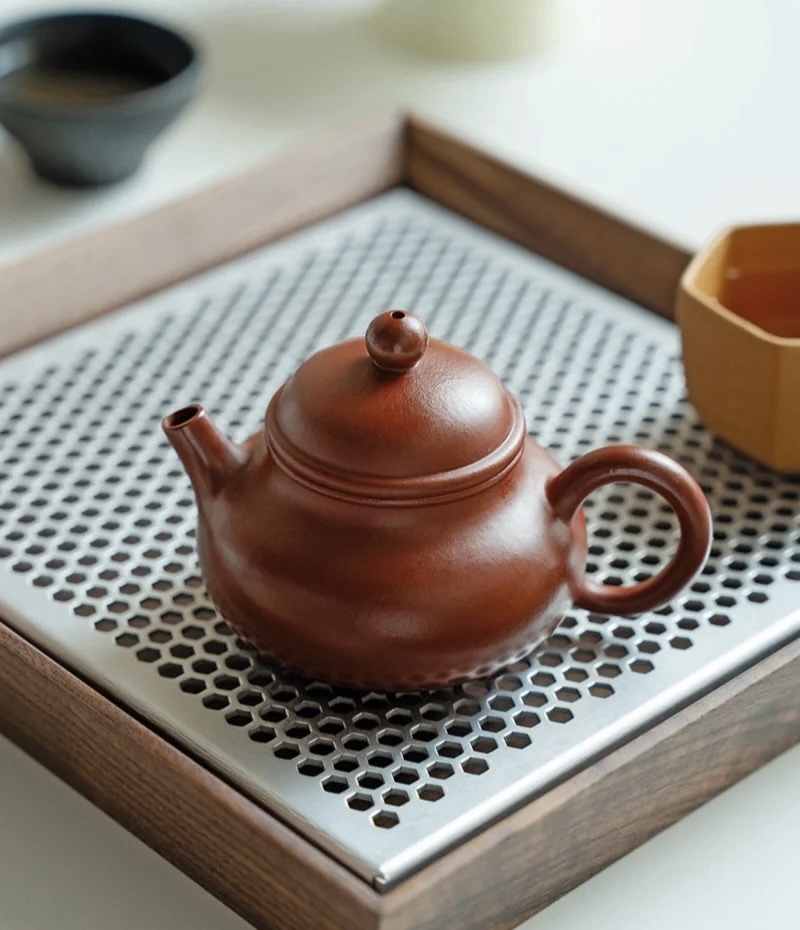 Rong Tian Yixing Zisha Teapot 1